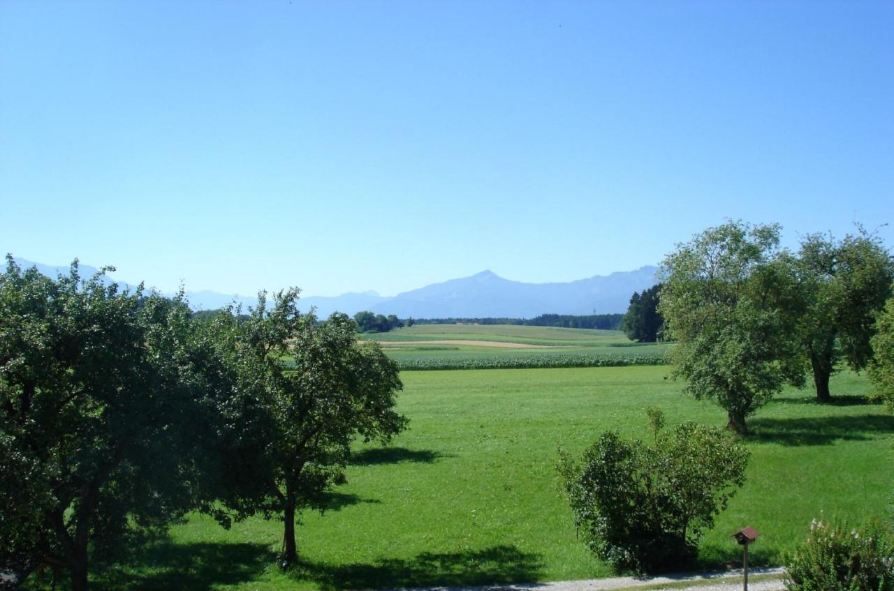 Ferienwohnungen Loisenhof Gstadt am Chiemsee Kültér fotó